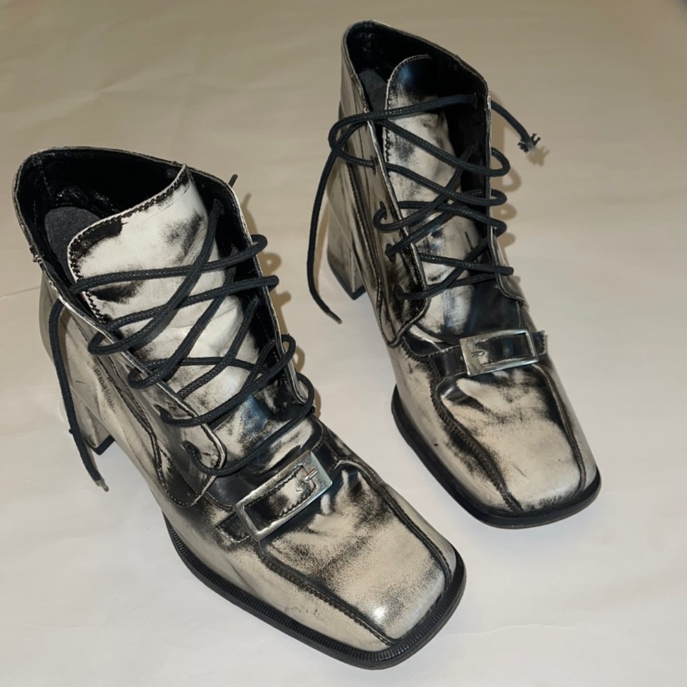 Retro Italian Leather Lace Up Boots!